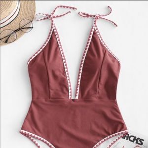 ZAFUL Embroidered Trim One Piece Swimsuit